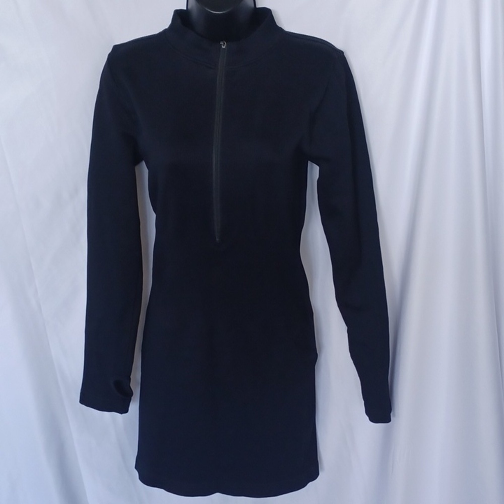 OQQ Sexy Bodycon Dress, ribbed, front zip, fits like medium, but sz says xl